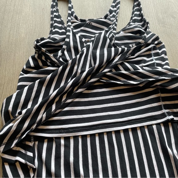 Lululemon Vita racer back tank - Picture 6 of 12
